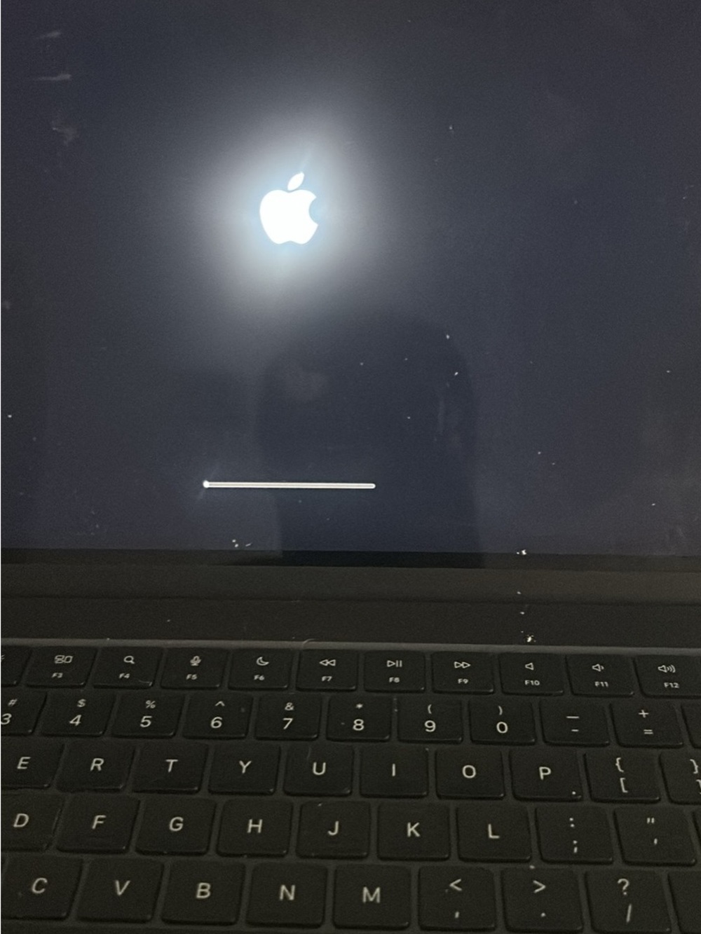Apple MacBook Laptop - Black iCloud locked offers welcome